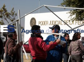 Tramitan amparos contra ley ISSSTEP - ES imagen agencia de fotografía