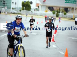 Biatlón sobre Bulevard Atlixcayotl - ES imagen agencia de fotografía