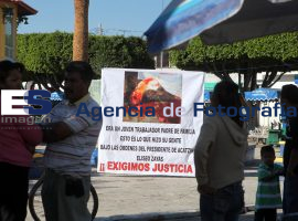 Protestan pobladores de Acatzingo contra el presidente munucipal - ES imagen agencia de fotografía