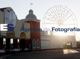 Desmantelan Valle Fantástico - ES imagen agencia de fotografía