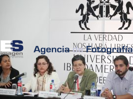 Presentan libro en la UIA - ES imagen agencia de fotografía