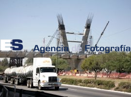 Construcción distribuidor autopista estadio Cuauhtémoc - ES imagen agencia de fotografía