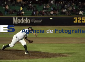 Encuentro Pericos VS Tigres 2012 - ES imagen agencia de fotografía