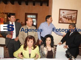 Se reunen candidatos con la dirigencia del PRI - ES imagen agencia de fotografía
