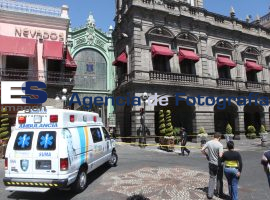 Se fractura fachada del ayuntamiento - ES imagen agencia de fotografía