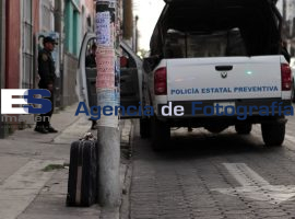 Maleta genera movilización policíaca  - ES imagen agencia de fotografía