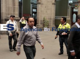 Evacuan por nuevo sismo - ES imagen agencia de fotografía