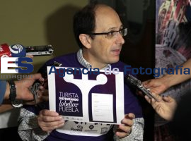Distintivo para Turistas - ES imagen agencia de fotografía