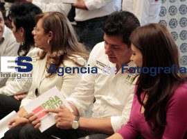 Toma protesta a enlaces Estatales PRI - ES imagen agencia de fotografía