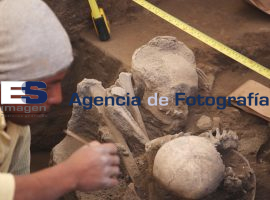 De hace 800 años el entierro descubierto en San Andrés Cholula - ES imagen agencia de fotografía