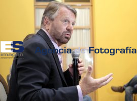 Nuevo Libro de Castañeda - ES imagen agencia de fotografía