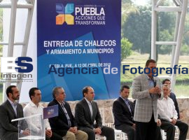 RMV entrega equipamiento a policia municipal - ES imagen agencia de fotografía