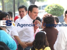 Se reune Pablo Fernández con simpatizantes - ES imagen agencia de fotografía