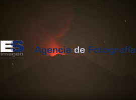 Aumenta el nivel de alerta volcánica - ES imagen agencia de fotografía