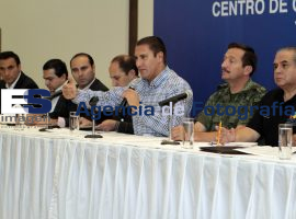Reunión RMV y gabinete por alerta volcánica - ES imagen agencia de fotografía