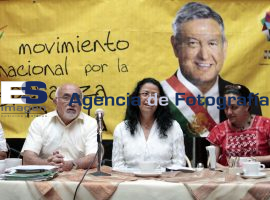 Izquierda da rueda de prensa - ES imagen agencia de fotografía