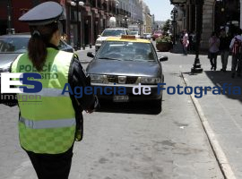 No mas estacionamiento en 2 Ote  - ES imagen agencia de fotografía