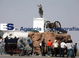 Recorrido carros alegóricos previo desfile - ES imagen agencia de fotografía