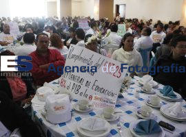 Celebra SNTE día del trabajo - ES imagen agencia de fotografía
