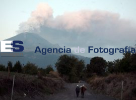 Volcán Popocatepetl continúa amarillo fase tres - ES imagen agencia de fotografía