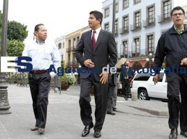 Pasan lista a nuevos policías - ES imagen agencia de fotografía