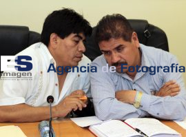 Reunión con líderes campesinos - ES imagen agencia de fotografía