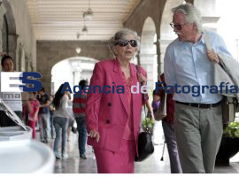 Cedula real a Poniatowska  - ES imagen agencia de fotografía