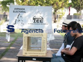 Simulacro elecciones BUAP - ES imagen agencia de fotografía