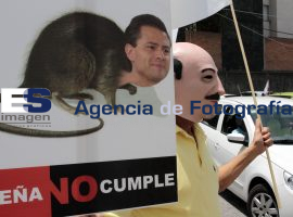 Caravana Automovilística a favor de AMLO - ES imagen agencia de fotografía