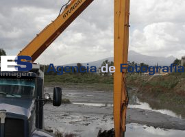 Desazolve puente negro - ES imagen agencia de fotografía