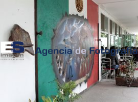 Mural Yo Soy 132 en BUAP - ES imagen agencia de fotografía