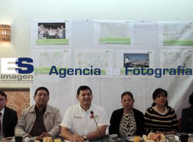 Favorecen encuestas a EPN - ES imagen agencia de fotografía