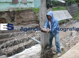 Recostrucción muro de contensiona al río alseseca - ES imagen agencia de fotografía