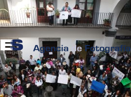 Comerciantes de Analco se manifiestan para pedir más lugares - ES imagen agencia de fotografía