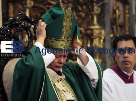 Oficina Arzobispo misa dominical  - ES imagen agencia de fotografía