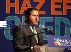 Créditos a trabajadores del ISSSTEP - ES imagen agencia de fotografía