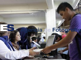 Proceso de inscripción 2012 BUAP - ES imagen agencia de fotografía
