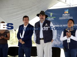 VW y SSAOT reforestación parque bicentenario - ES imagen agencia de fotografía