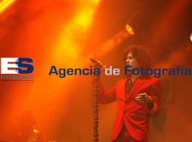 Enrique Bumbury en concierto - ES imagen agencia de fotografía