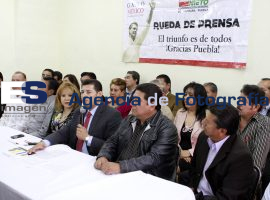 Comité del PRI y acciones de EPN - ES imagen agencia de fotografía