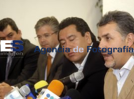 Empresarios y CTM discuten reforma laboral - ES imagen agencia de fotografía
