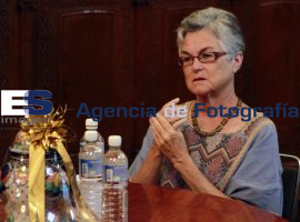 Dra. Mary Kay Vaughan - ES imagen agencia de fotografía