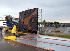 Cae estructura en la entrada del Parque Metropolitano - ES imagen agencia de fotografía