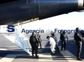 Traslada la SSP a reos a carceles federales - ES imagen agencia de fotografía