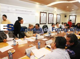 Sesiona la Comisión Electoral en Congreso de Puebla - ES imagen agencia de fotografía