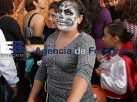 Hojaldra pan de muerto mas grande del mundo - ES imagen agencia de fotografía