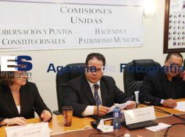 Sesiona la Comisión de Gobernación en el Congreso de puebla 21-1 - ES imagen agencia de fotografía