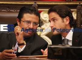 Sesión en el pleno del Congreso del Estado 23-10-2012 b - ES imagen agencia de fotografía