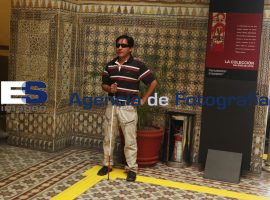 Colocan guias para debiles visuales en el Congreso de Puebla 25- - ES imagen agencia de fotografía