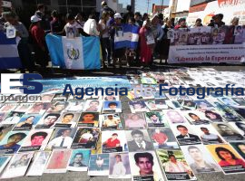 Caravana de madres en busca de desaparecidos INM - ES imagen agencia de fotografía